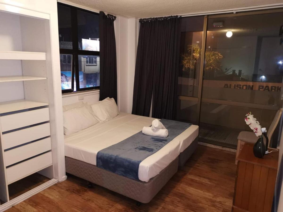 Surfers Holiday Apartment Gold Coast