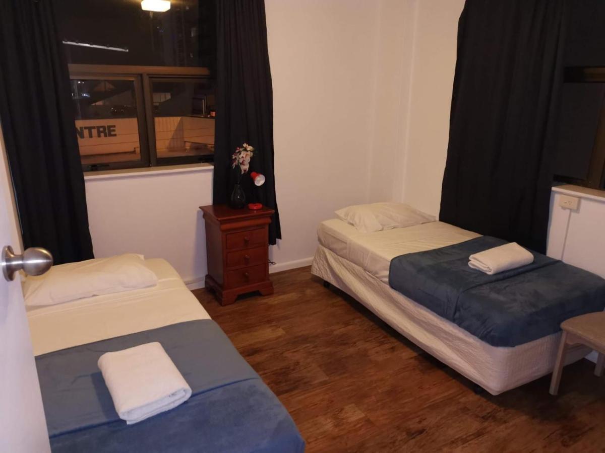 Surfers Holiday Apartment Gold Coast