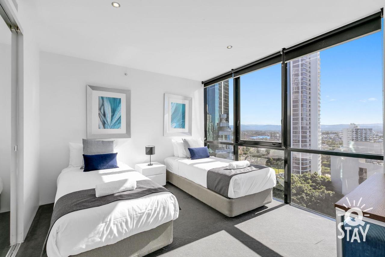 Circle On Cavill Surfers Paradise Mid Week Madness Deal - Q