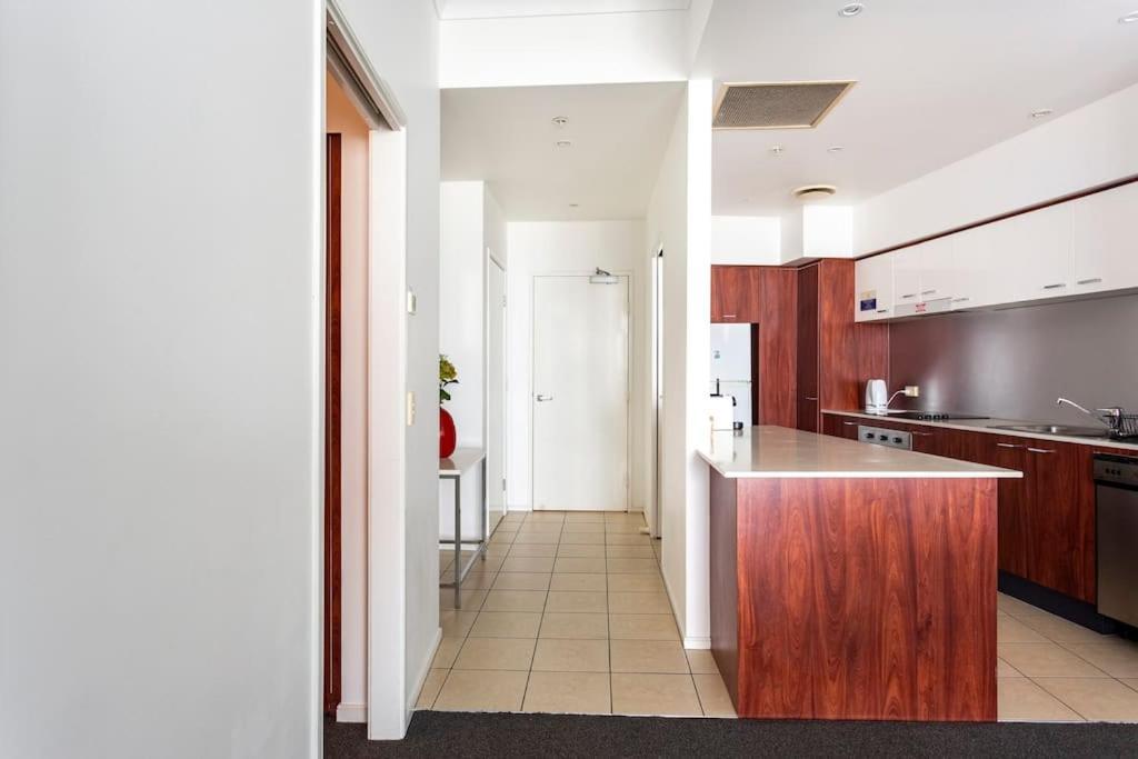 Seaview Chevron Renaissance Free Parking &free Wifi * Gold Coast