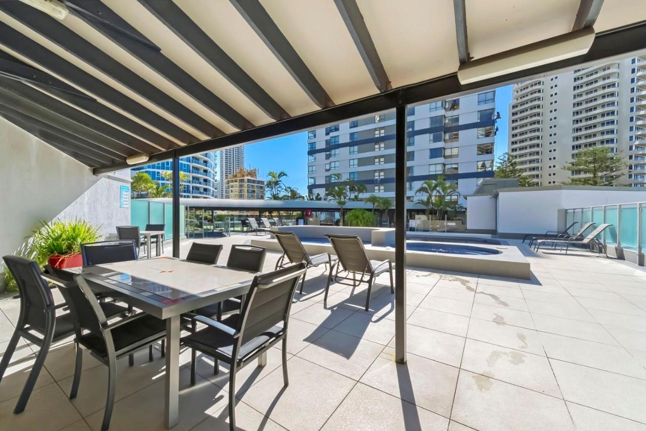 Of The Apartamento *