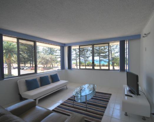 Warringa - Hosted By Burleigh Letting Gold Coast