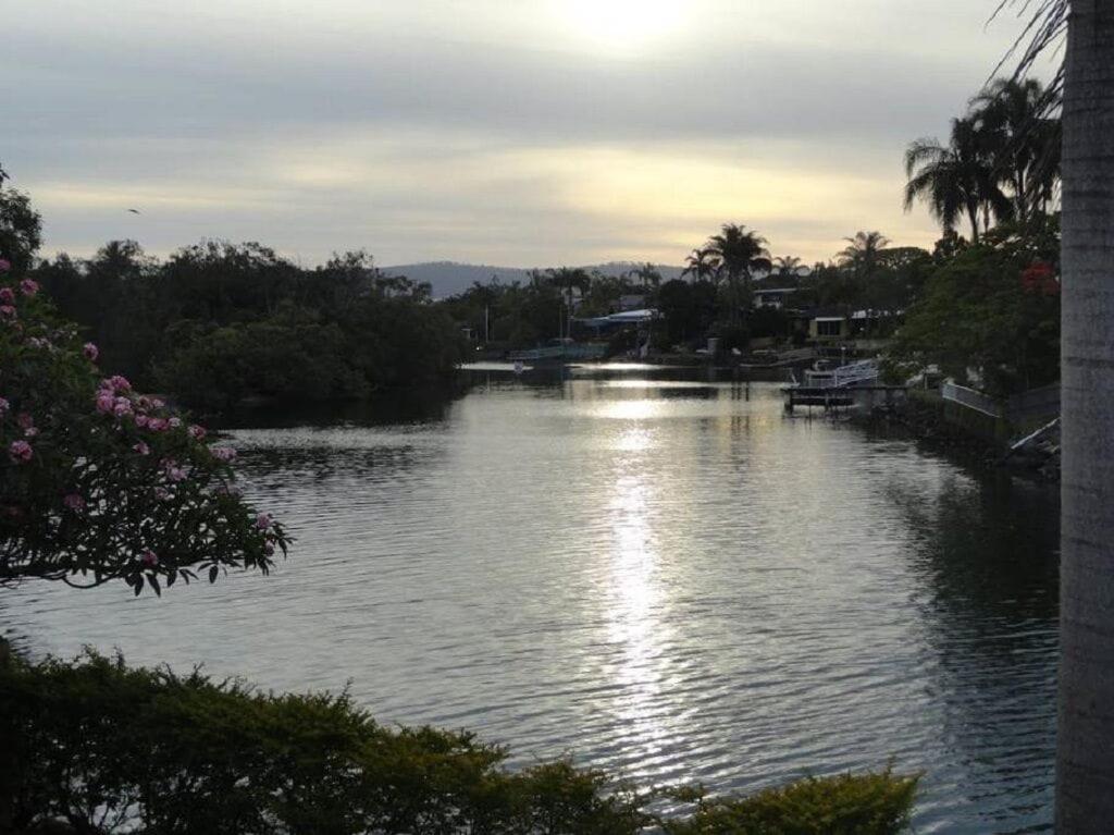 Apartment Surfers Paradise - 1 Bedroom Fully Furnished