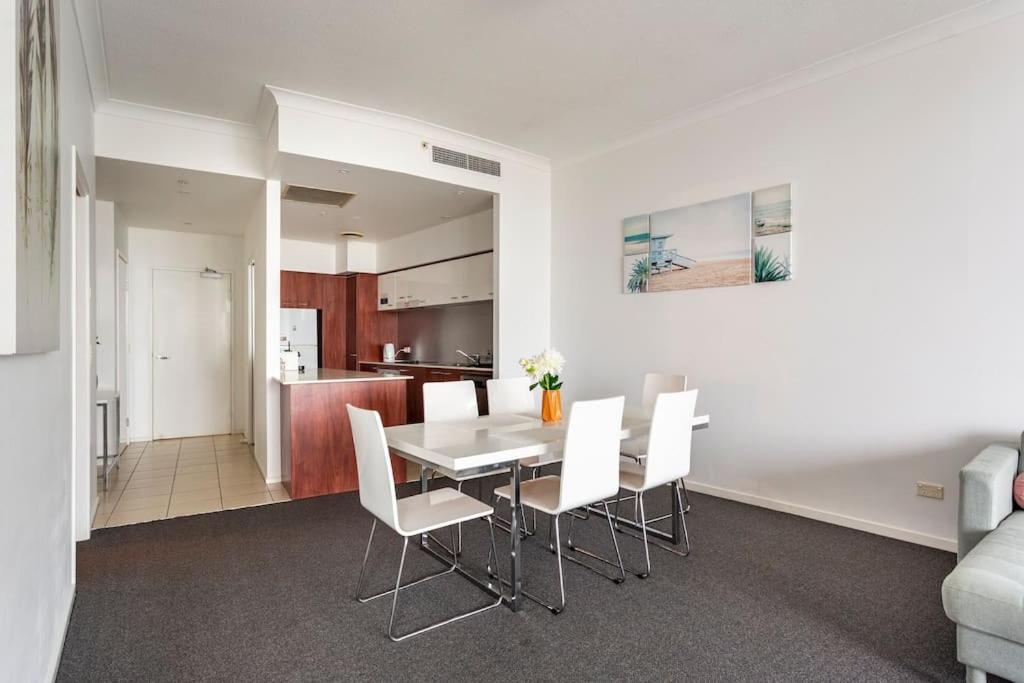 Seaview Chevron Renaissance Free Parking &free Wifi