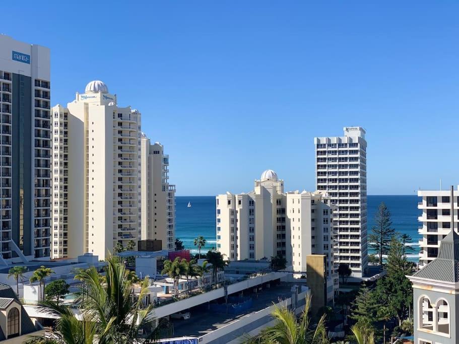 Apartment Seaview Chevron Renaissance Free Parking &free Wifi *
