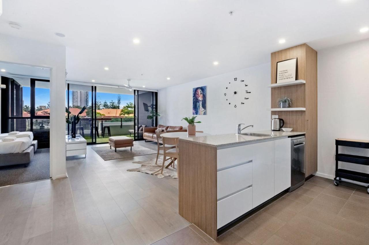 Synergy Modern Two Bedroom - Synergy * Gold Coast