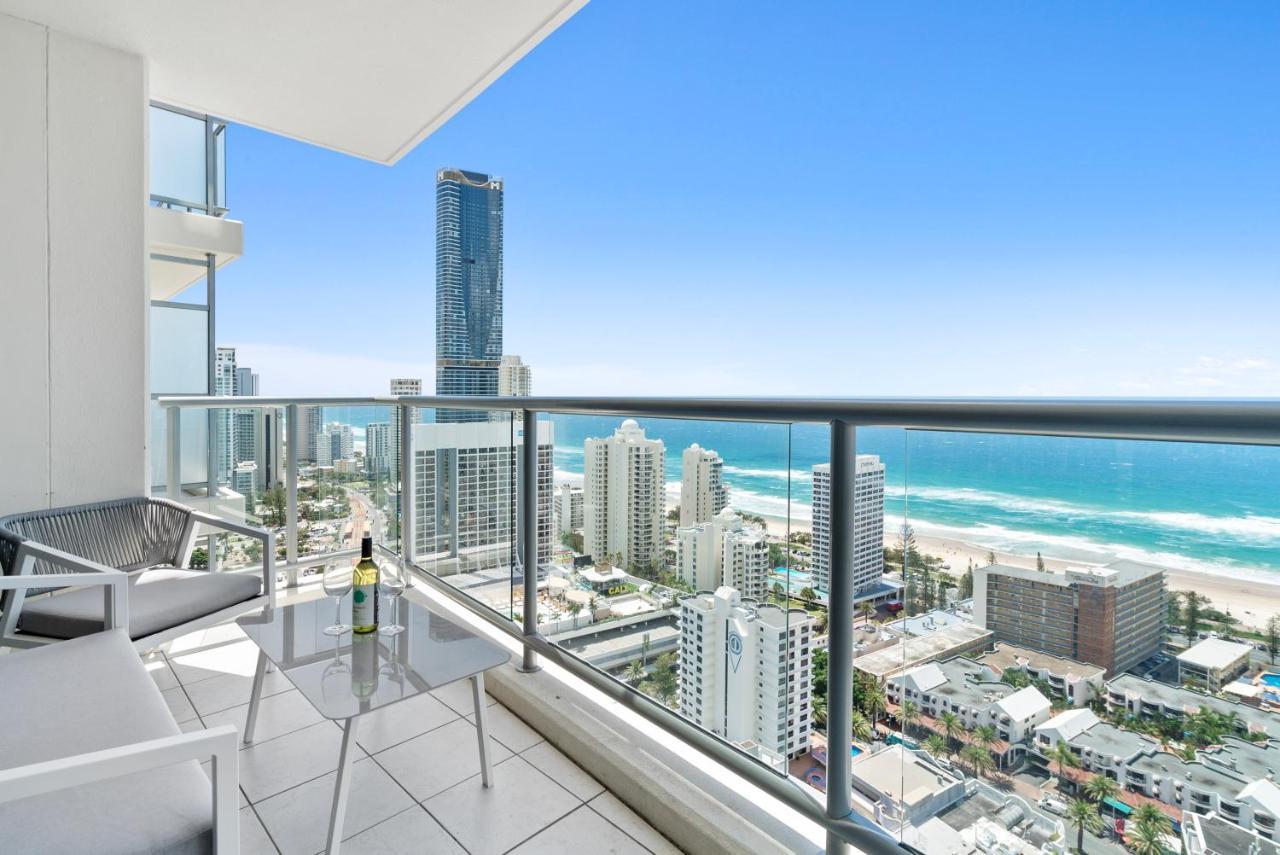Spectacular Ocean View 3 Pools Gym And Sauna Apartment Gold Coast