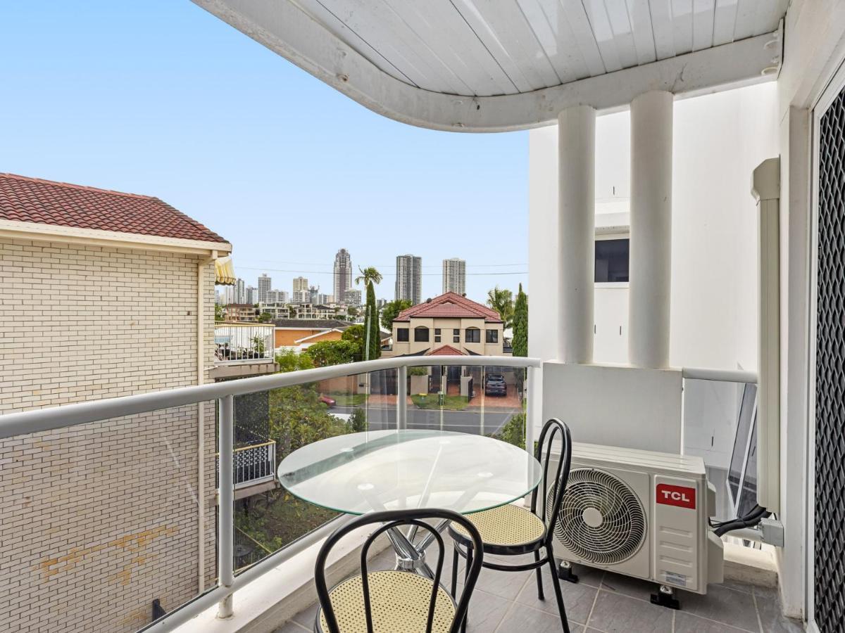 Apartment 1 Bedroom In Chevron Island By Premium