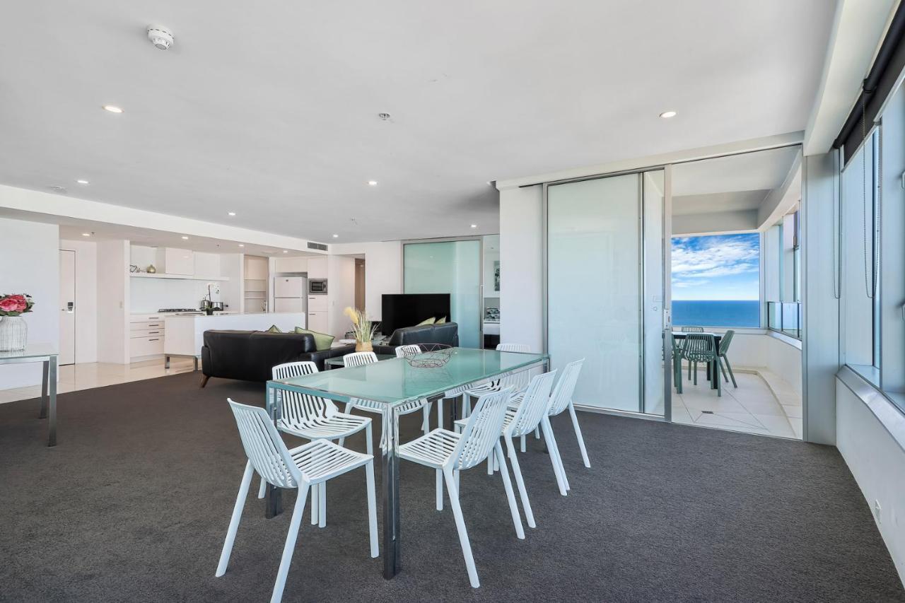 Beachside Surfers Q1 Three Bedroom