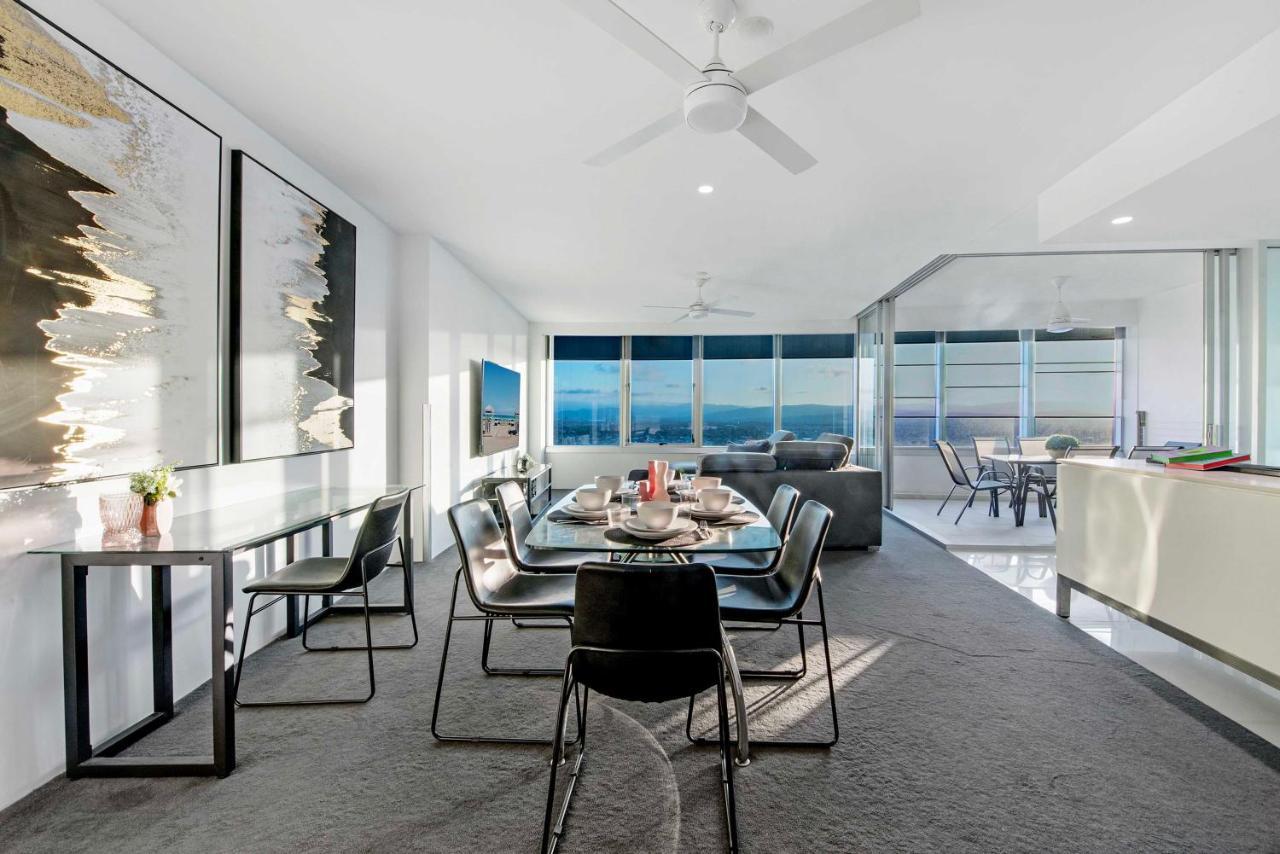 Q Tower At Surfers Paradise - From Level 3 - Private & Self Contained Apartment *