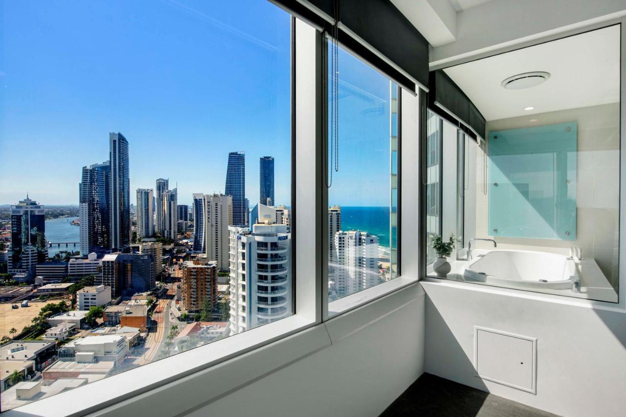 Q Tower At Surfers Paradise - From Level 3 - Private & Self Contained Apartment *