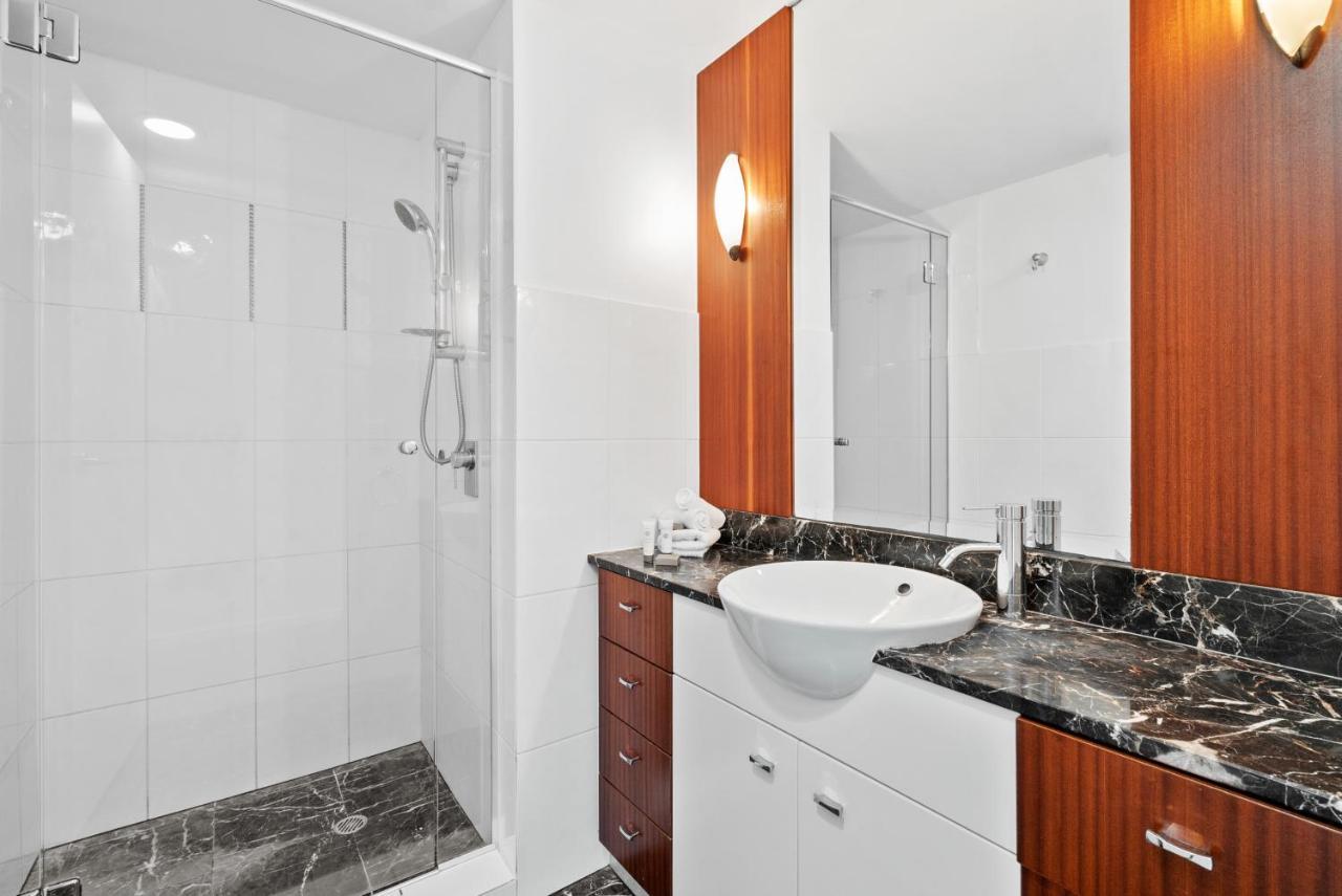 Spectacular Ocean View 3 Pools Gym And Sauna Gold Coast
