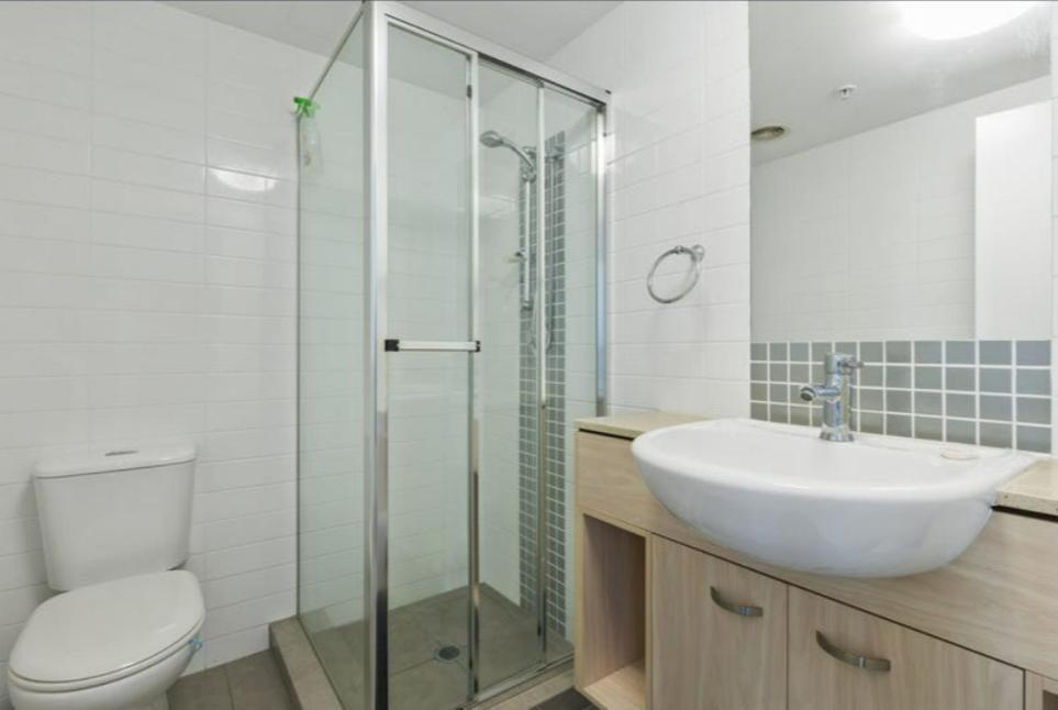 Wings - Private * Gold Coast