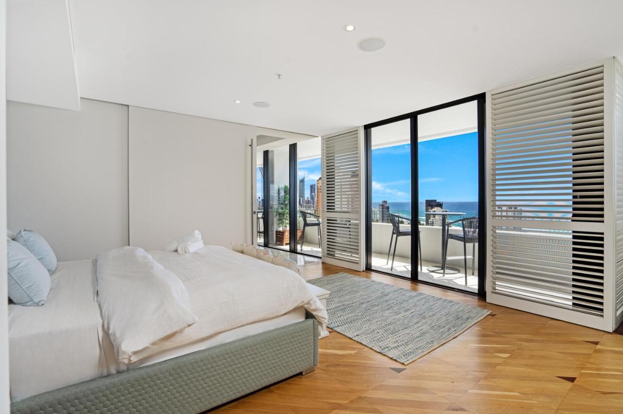 Aria Aparthotel 4*