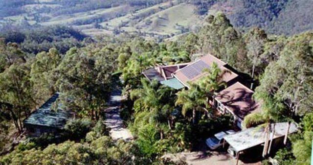Hillside Country Retreat