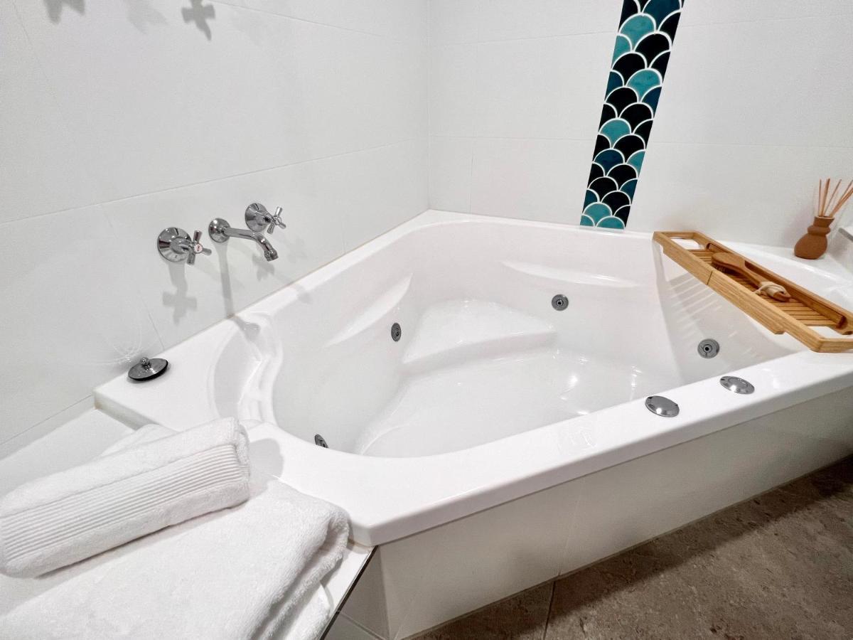 Ocean View 2br And Apartment