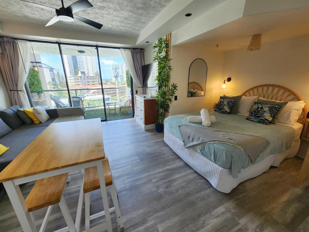 Stylish Apartment, Resort, With View, Pool, , Sauna *