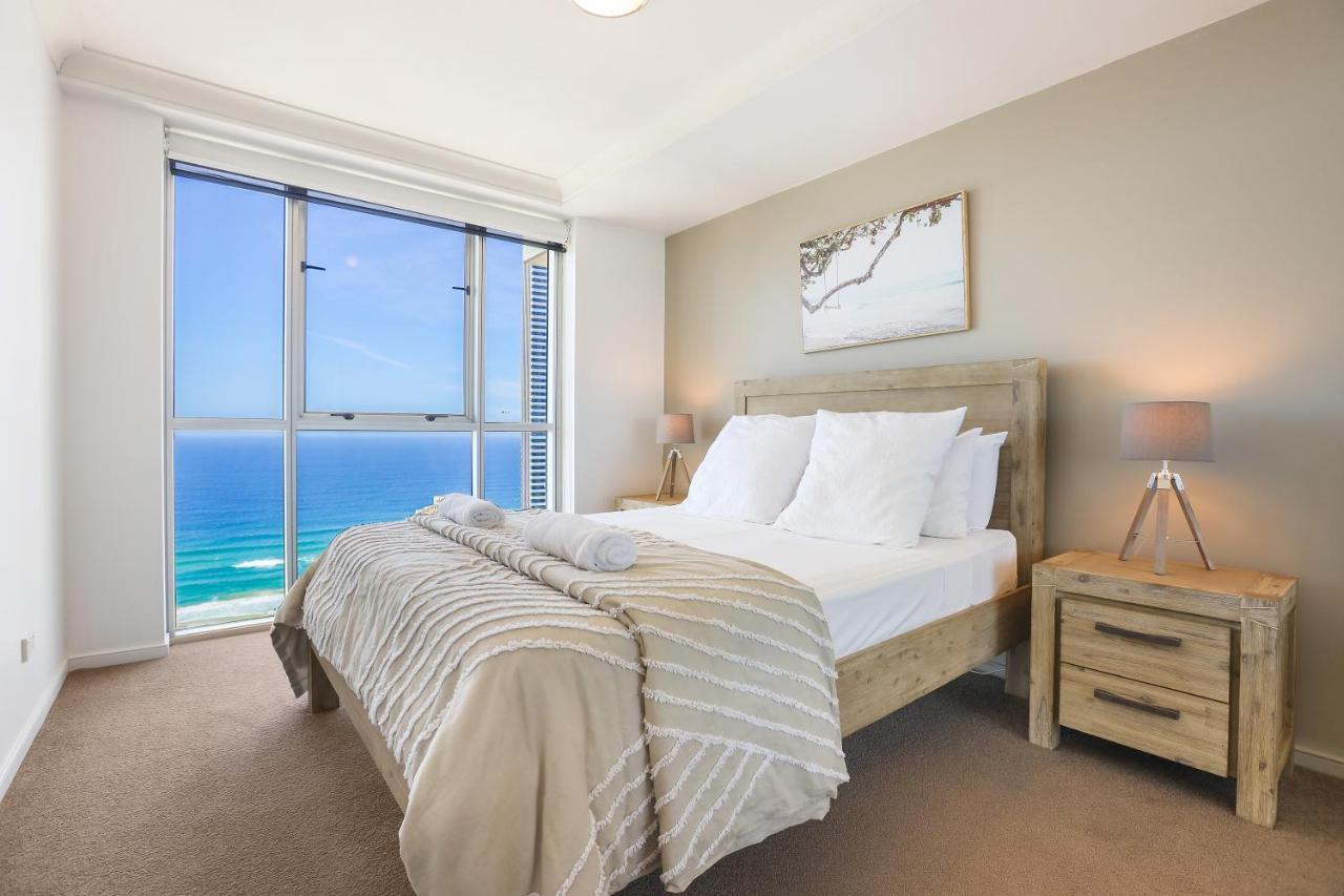Apartment Chevron Renaissance Managed By Gchs Gold Coast