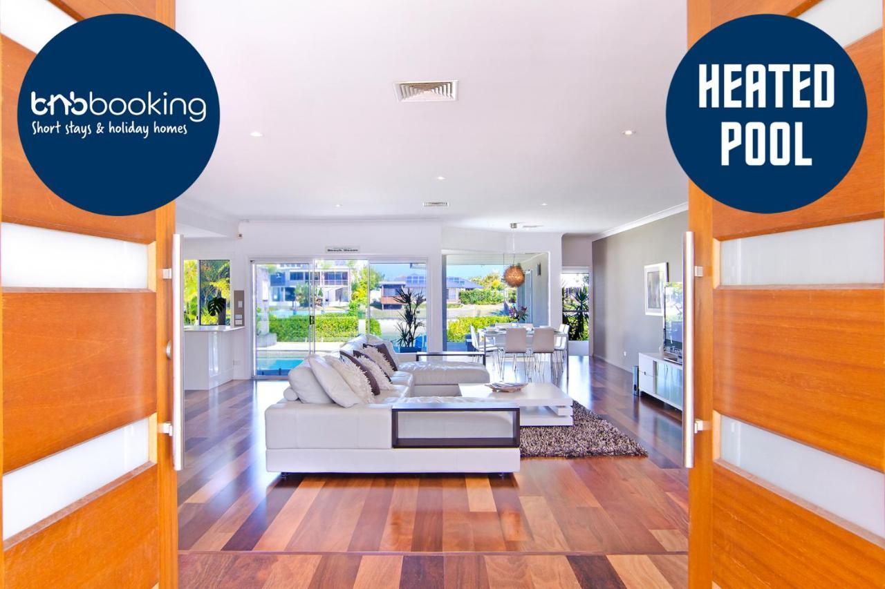 Seaclusion 5 Bed Waterfront, Sleeps 12 Holiday home