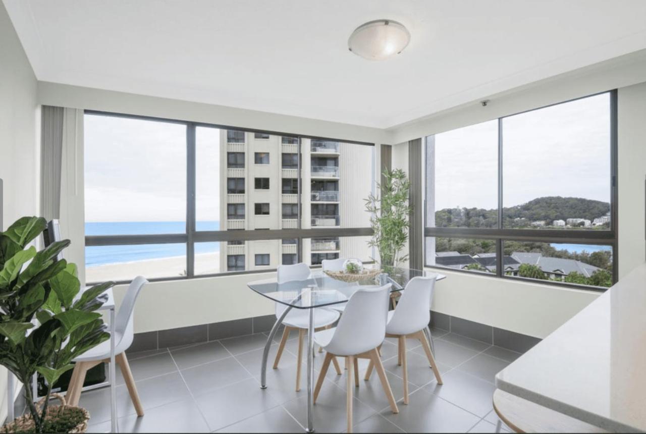 Absolute Beachfront Royal Palms Apartment
