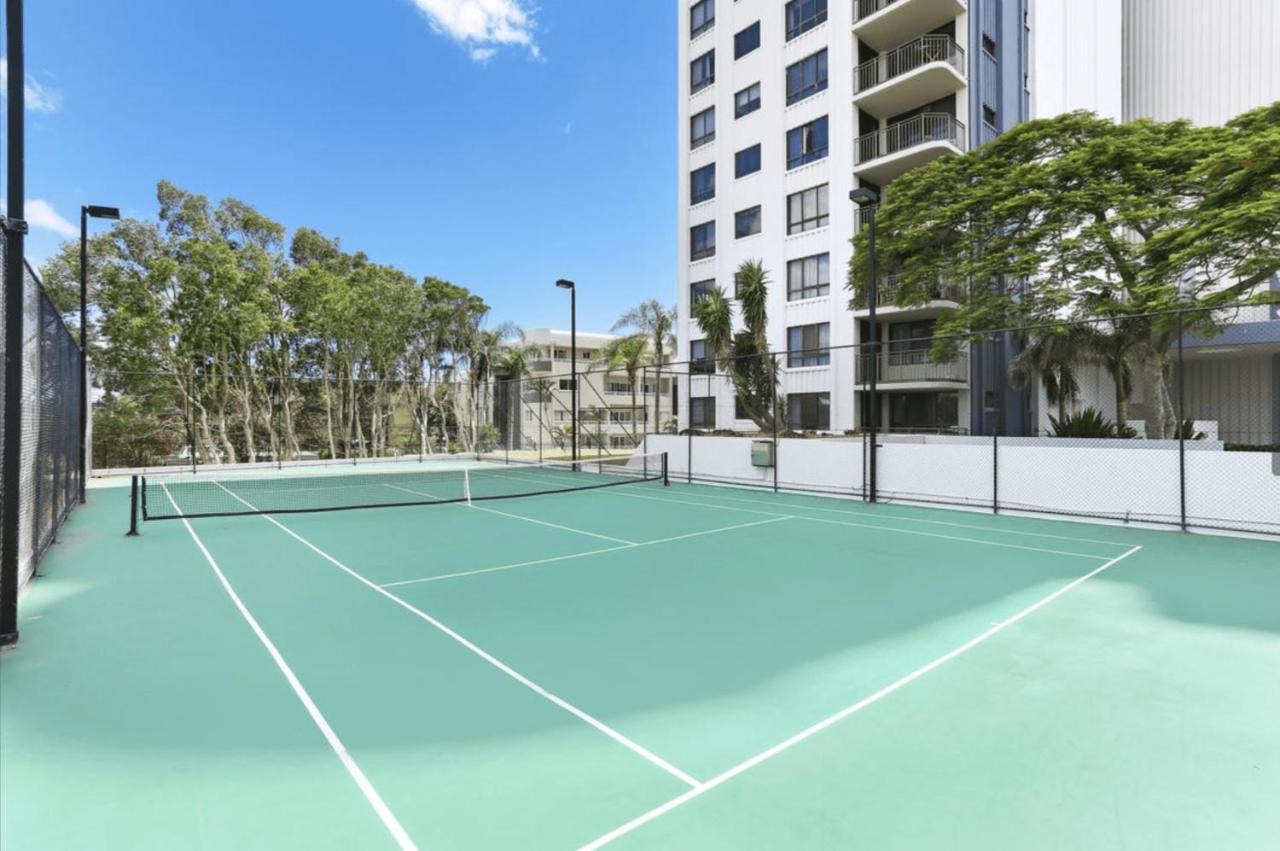 Apartment Absolute Beachfront Royal Palms Gold Coast