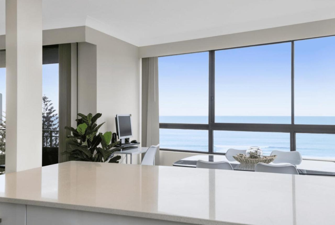 Apartment Absolute Beachfront Royal Palms *