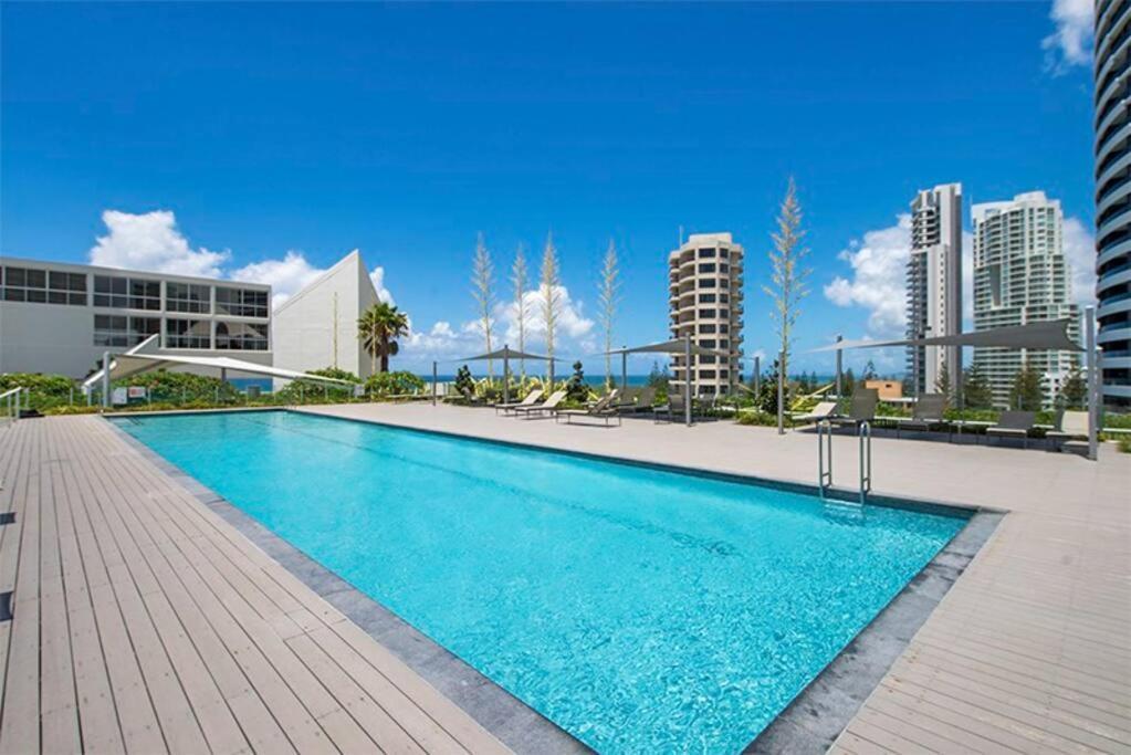 Beachfront Air On Broadbeach, Amazing Views Gold Coast