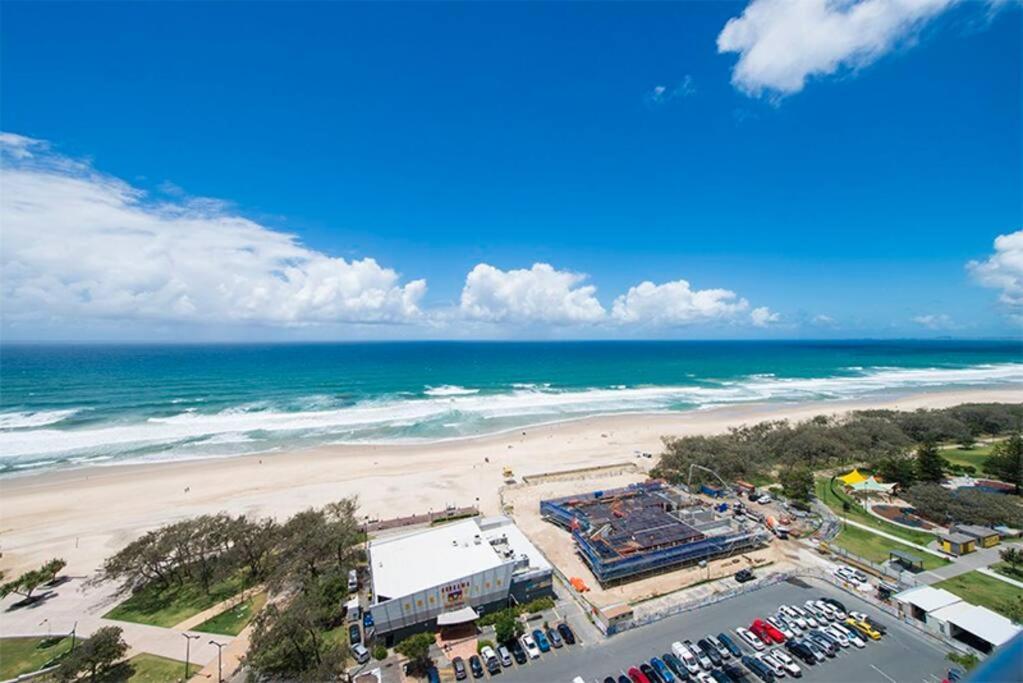 Apartment Beachfront Air On Broadbeach, Amazing Views Gold Coast