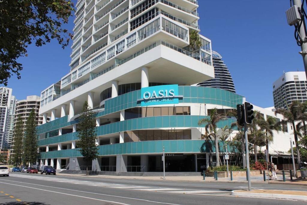 Beachfront Air On Broadbeach, Amazing Views Apartment *