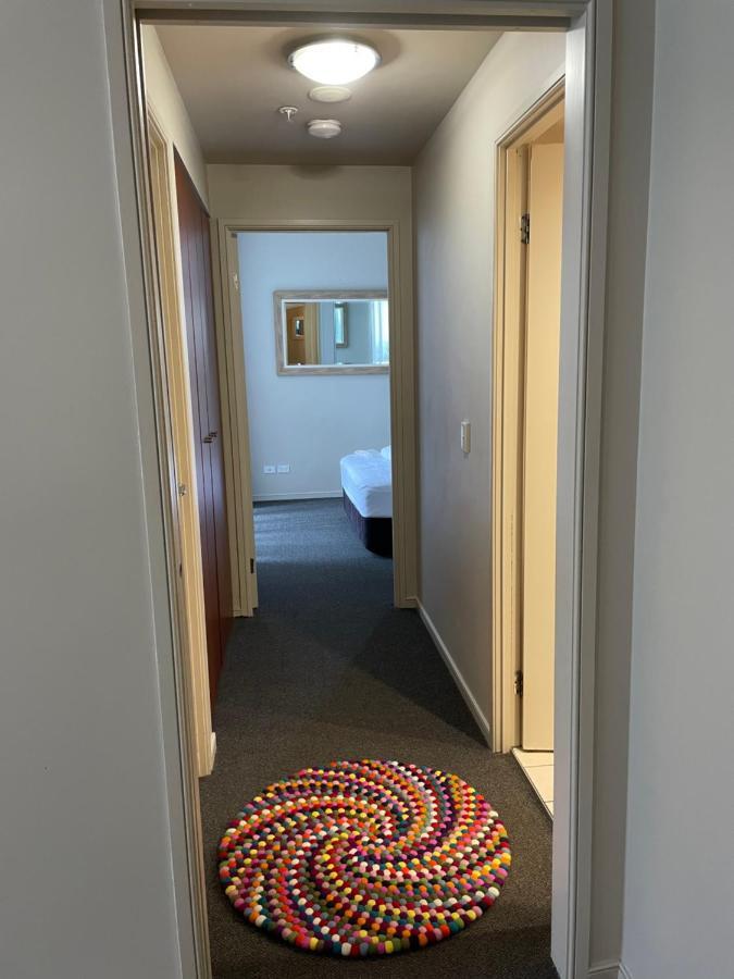 Apartment Milhaven At Chevron Renaissance Tower Gold Coast