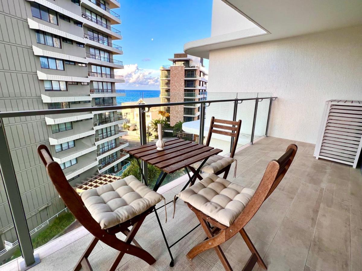 Apartment Ocean View 2br Main Beach Getaway