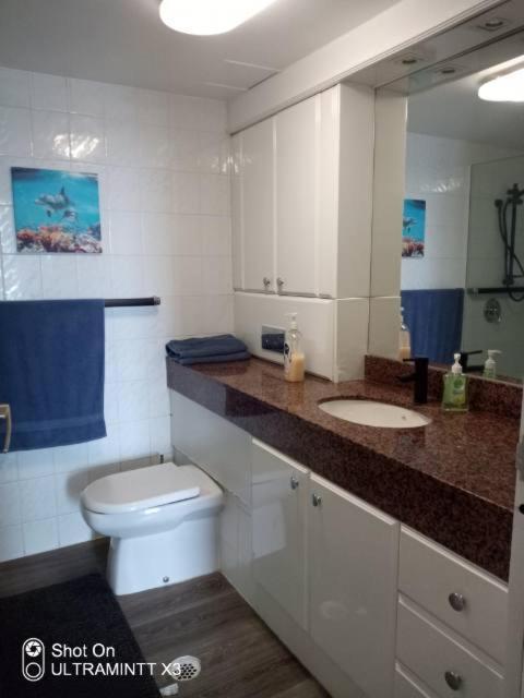 Beachfront Views Great Location Welcome To The Oceanau Apartment