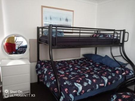 Apartment Beachfront Views Great Location Welcome To The Oceanau Gold Coast