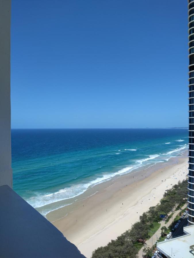 Beachfront Views Great Location Welcome To The Oceanau Apartment