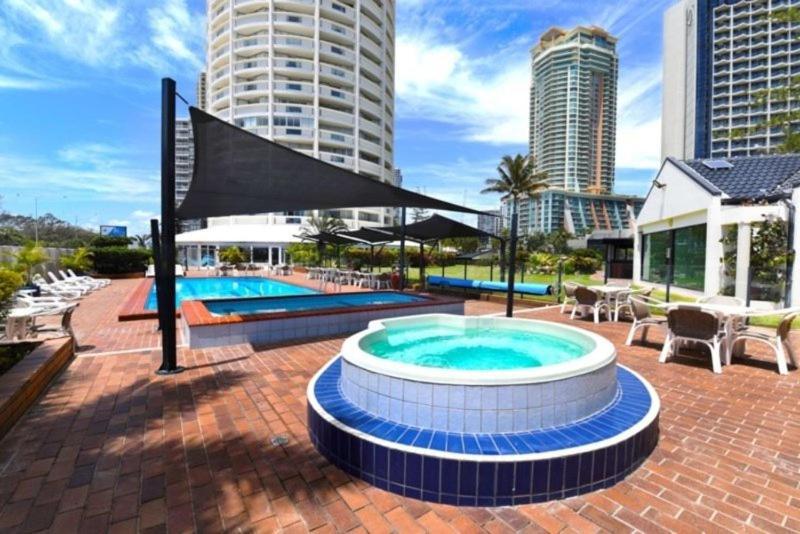 Apartment Beachfront Views Great Location Welcome To The Oceanau *