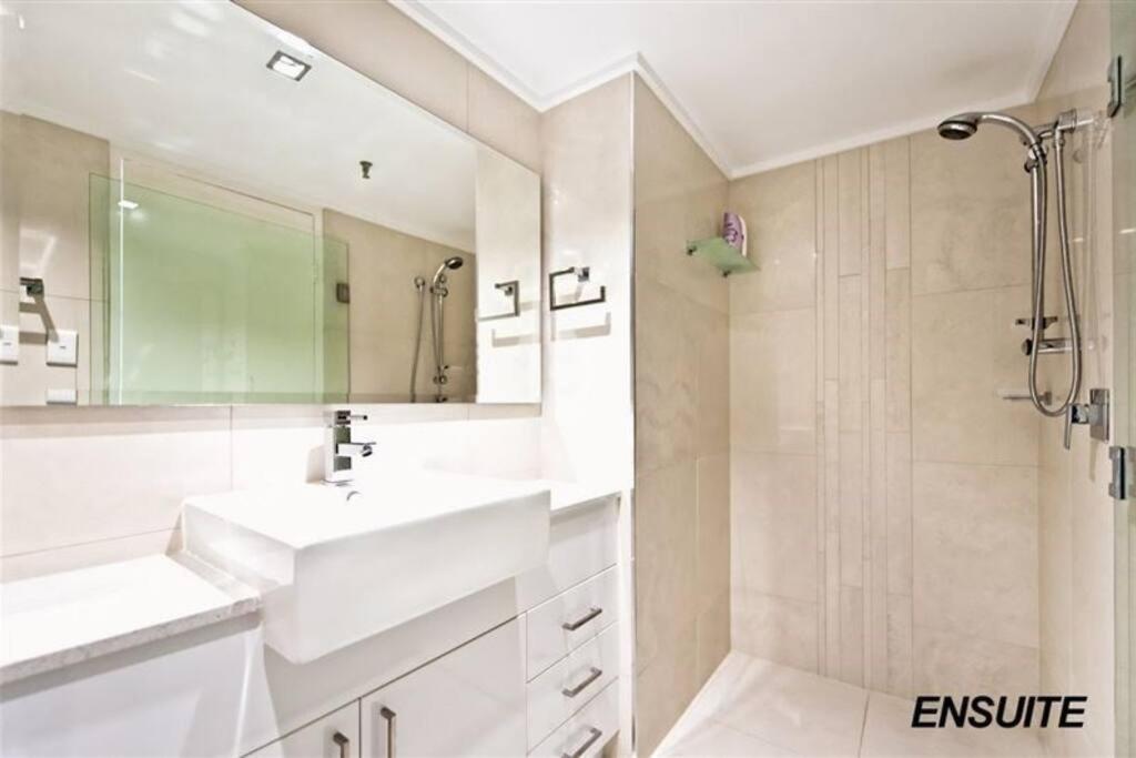 Surfers Paradise With Amazing Views * Gold Coast