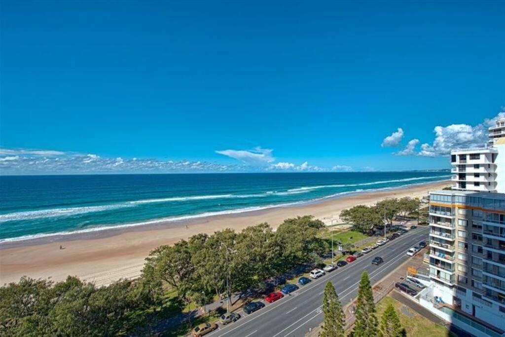 Apartment Surfers Paradise With Amazing Views