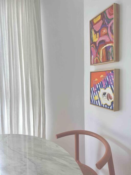 Apartment Blush On Broadbeach- Beachside And Pet Friendly, 3rd Floor Walk Up Gold Coast