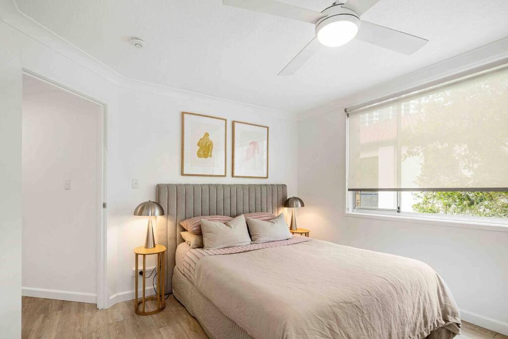 Blush On Broadbeach- Beachside And Pet Friendly, 3rd Floor Walk Up * Gold Coast