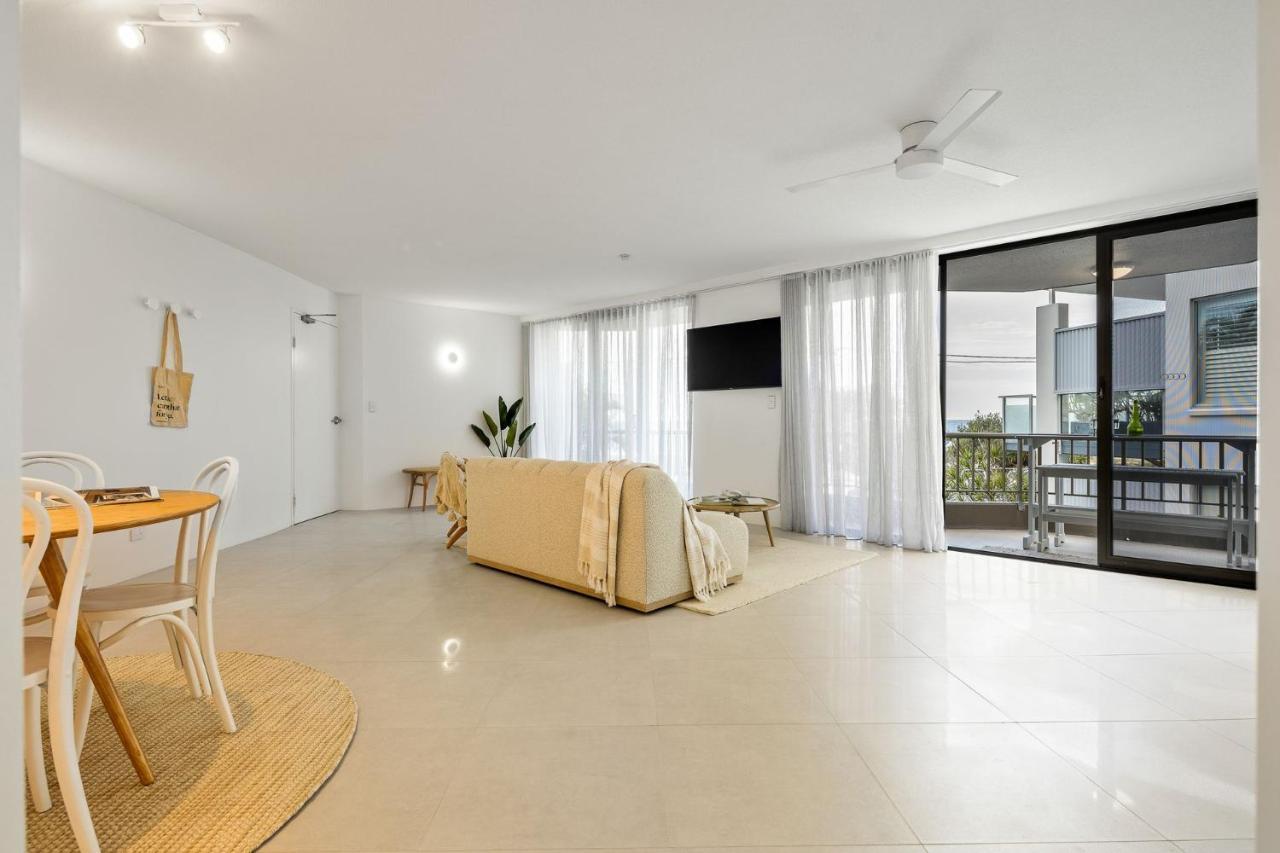 The Rocks Unit W4