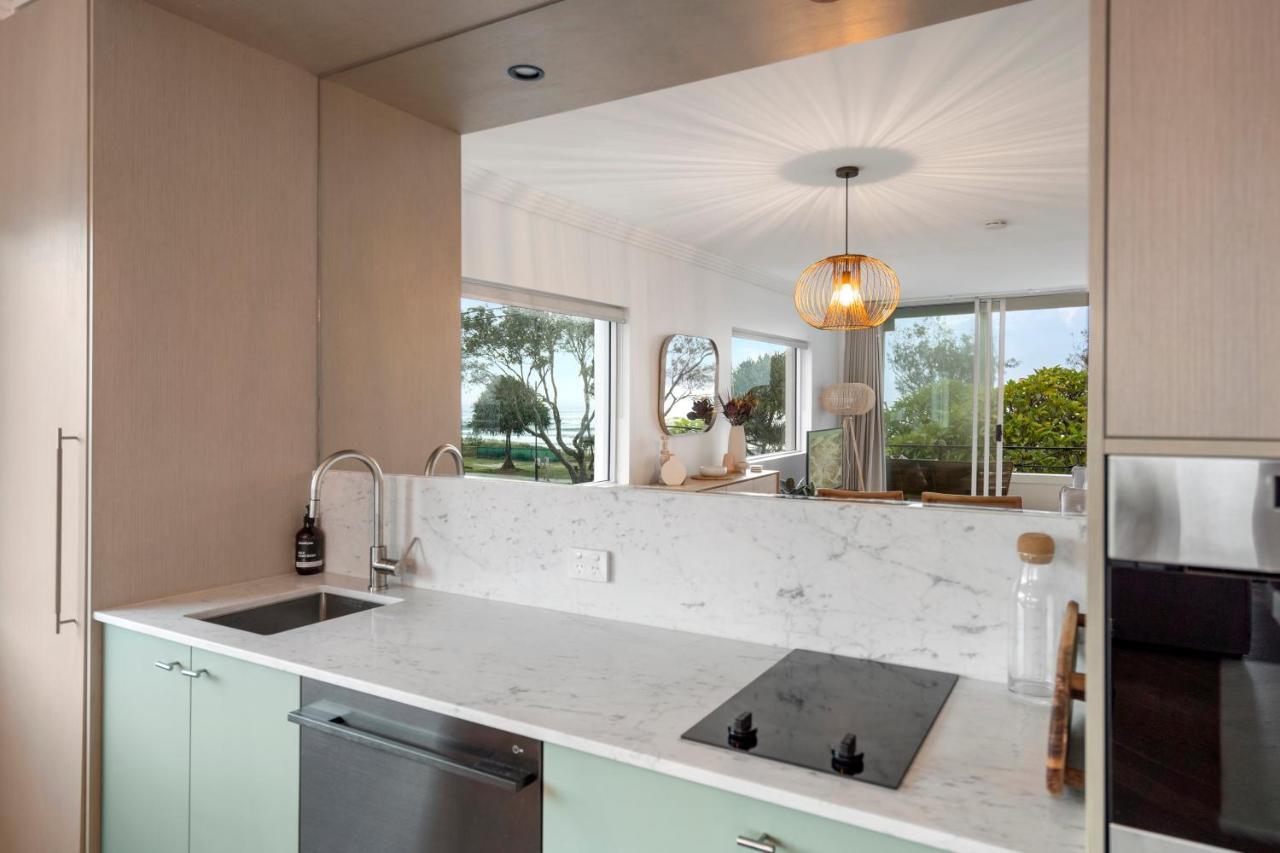 Houston Beachfront Apartment Gold Coast