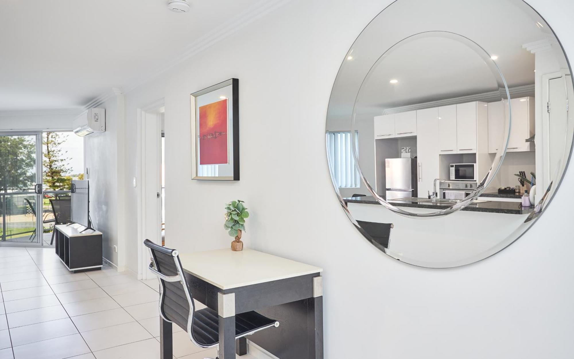 Apartment Comfort Two Bedroom Next To Water Park In Southport *