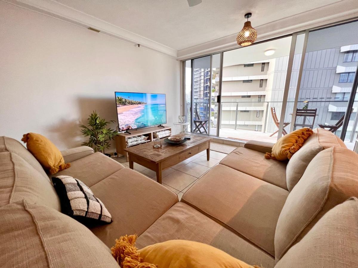 Apartment Ocean View 2br Main Beach Getaway *