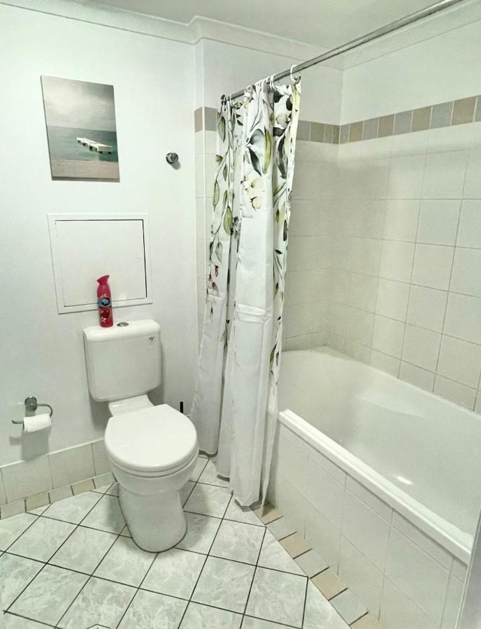 Paradise Island Surfers Paradise - Garden Apartment *
