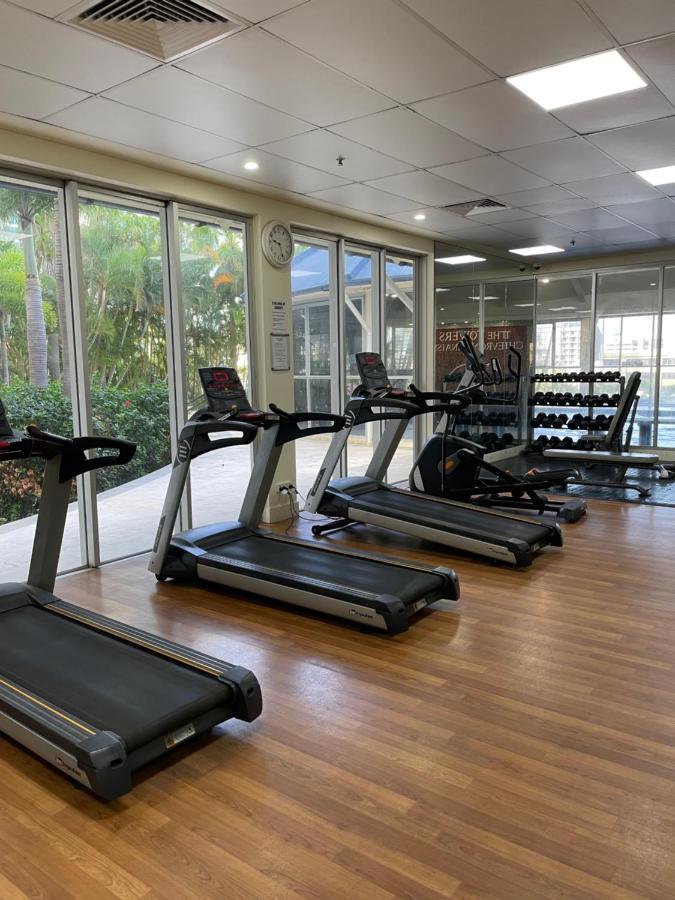 Milhaven At Chevron Renaissance Tower * Gold Coast