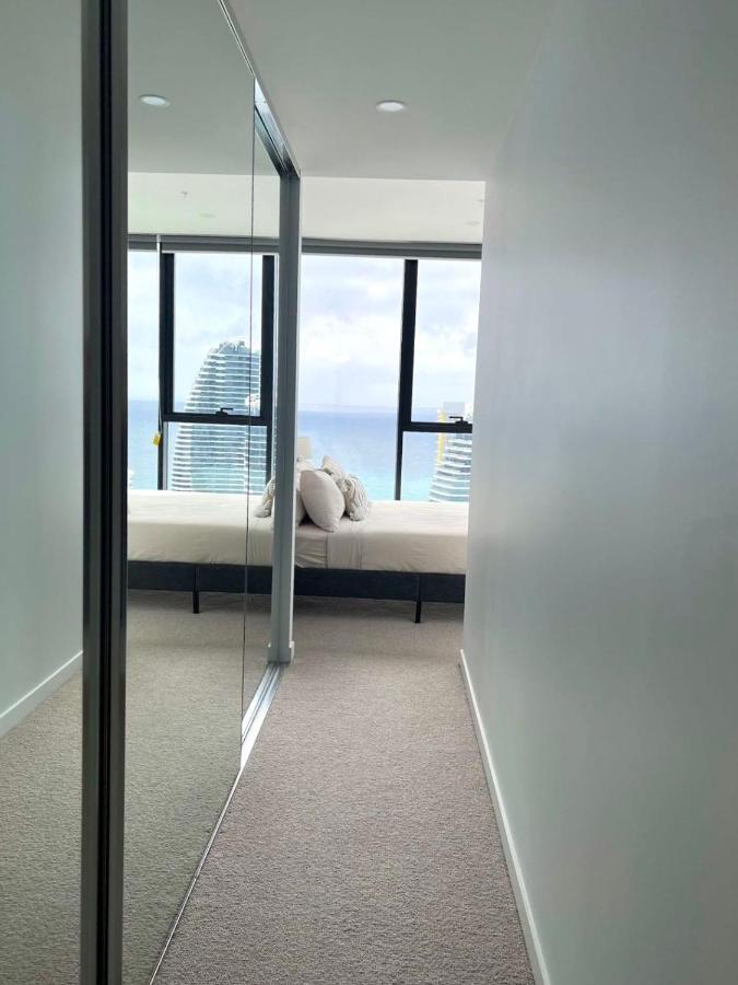 Apartamento Luxurious 2 Bedroom In Broadbeach Casino High Floor Ocean View - Gc42 *