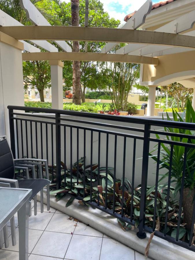 Apartment Milhaven At Chevron Renaissance Tower *