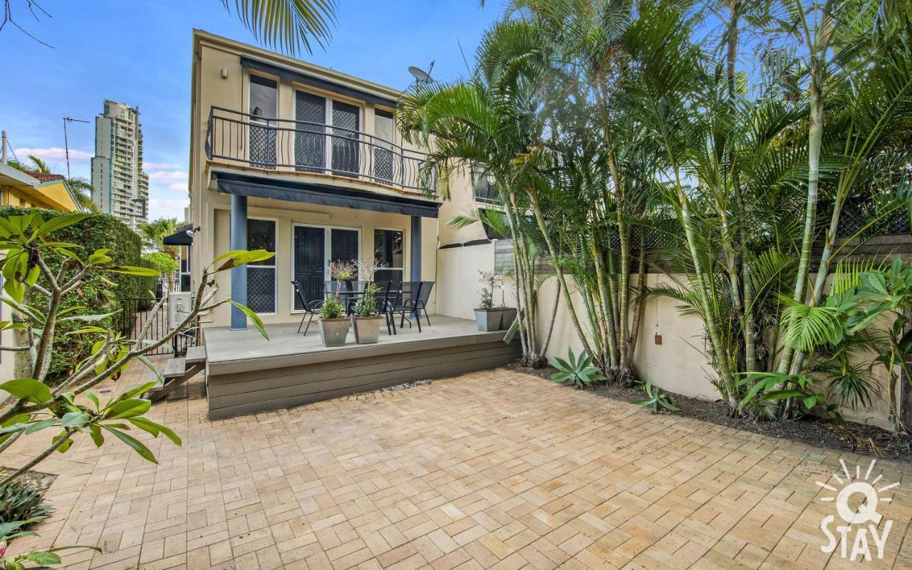 3 Bedroom Villa's In Surfers Paradise - Q Gold Coast