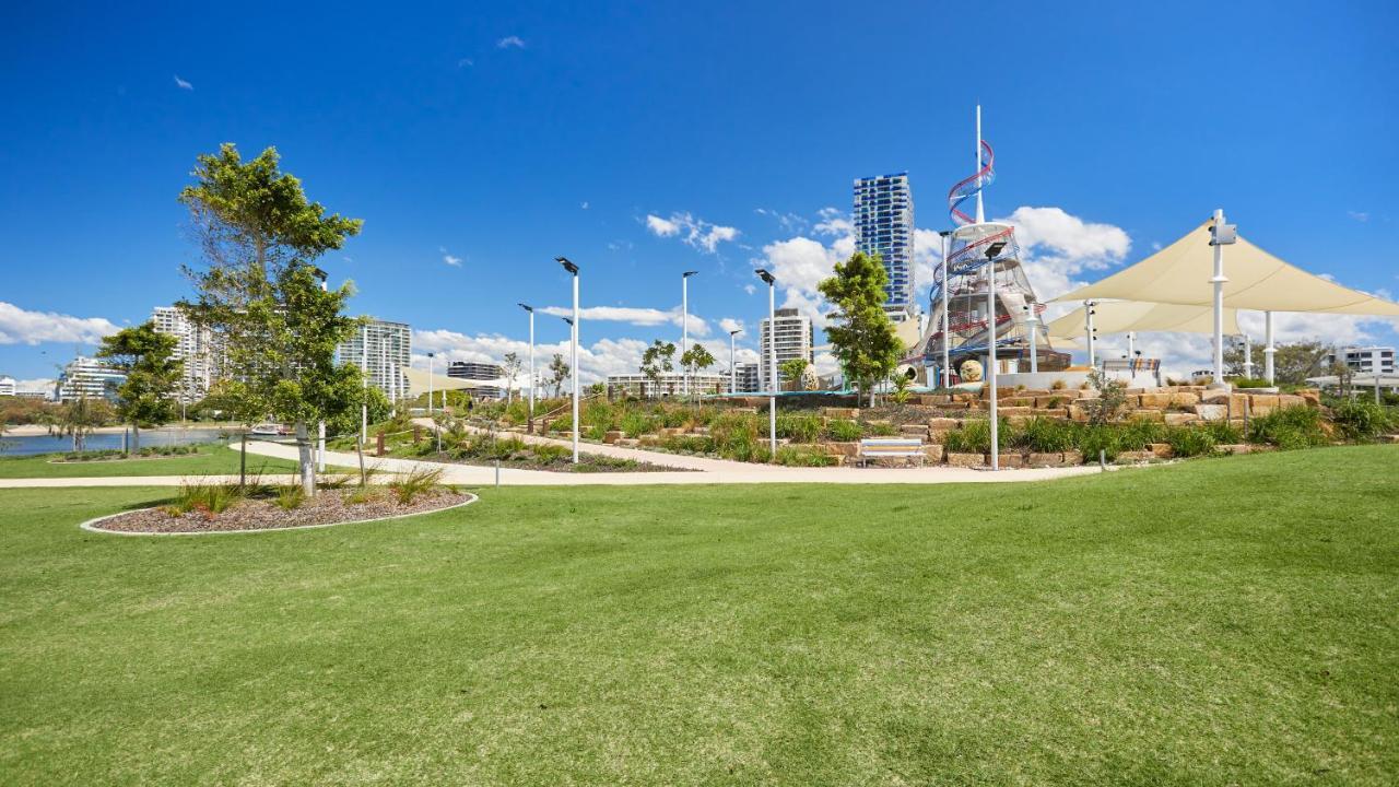 Comfort Two Bedroom Next To Water Park In Southport Apartment Gold Coast