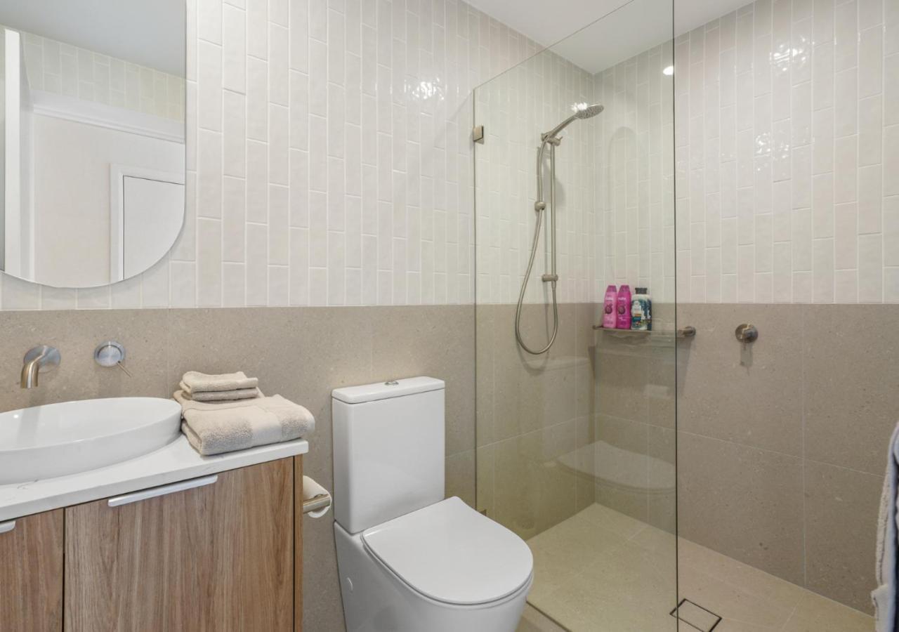 2 Bed Ocean View Apt, Parking, Wifi! 250m To Apartment